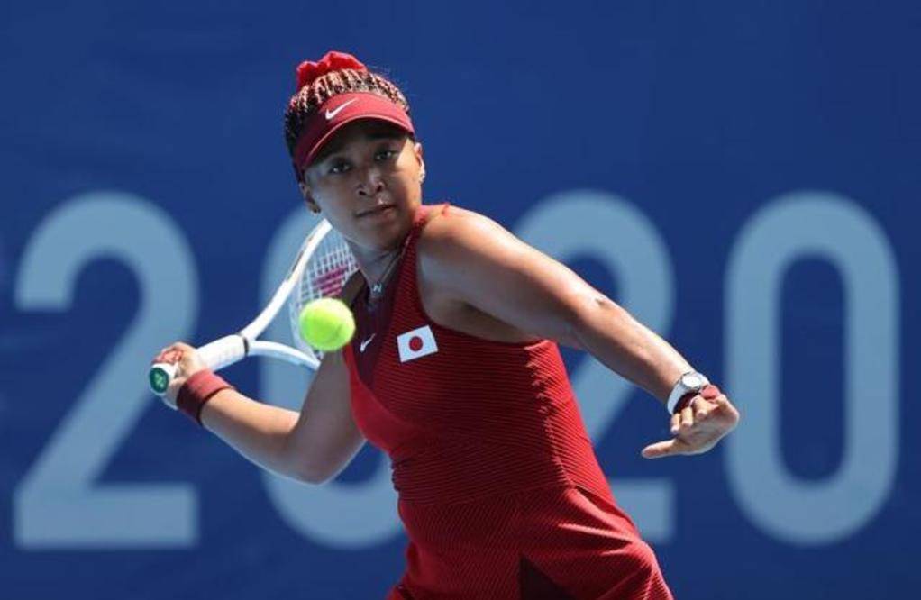 与球迷之间 与球迷之间