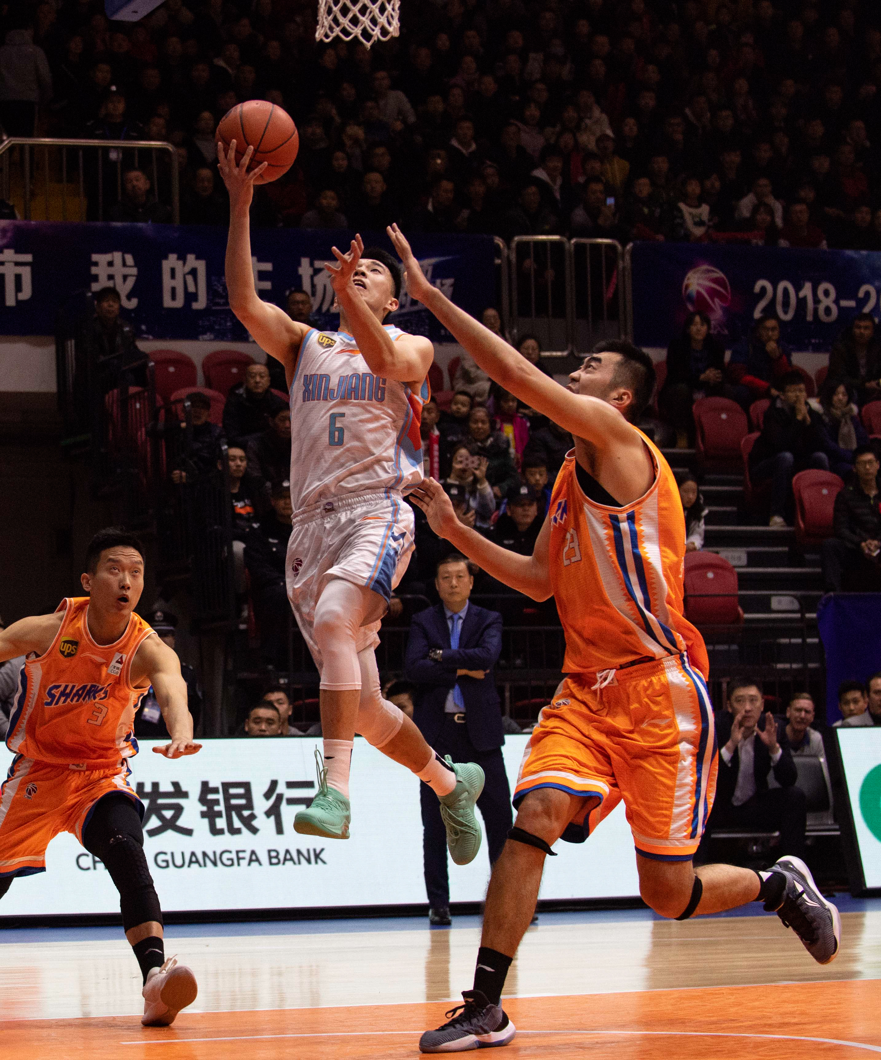 哈兰德以其 哈兰德以其